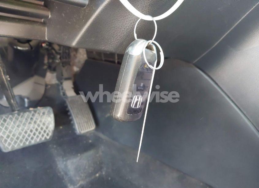 Photo 11 of 2016 Honda Accord EX-L (VIN 1HGCR2F84GA126752)