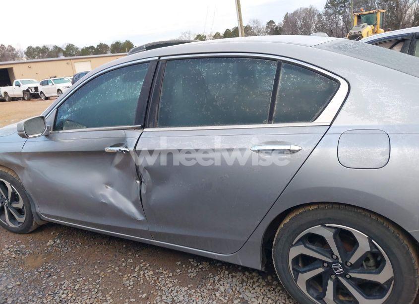 Photo 14 of 2016 Honda Accord EX-L (VIN 1HGCR2F84GA133913)