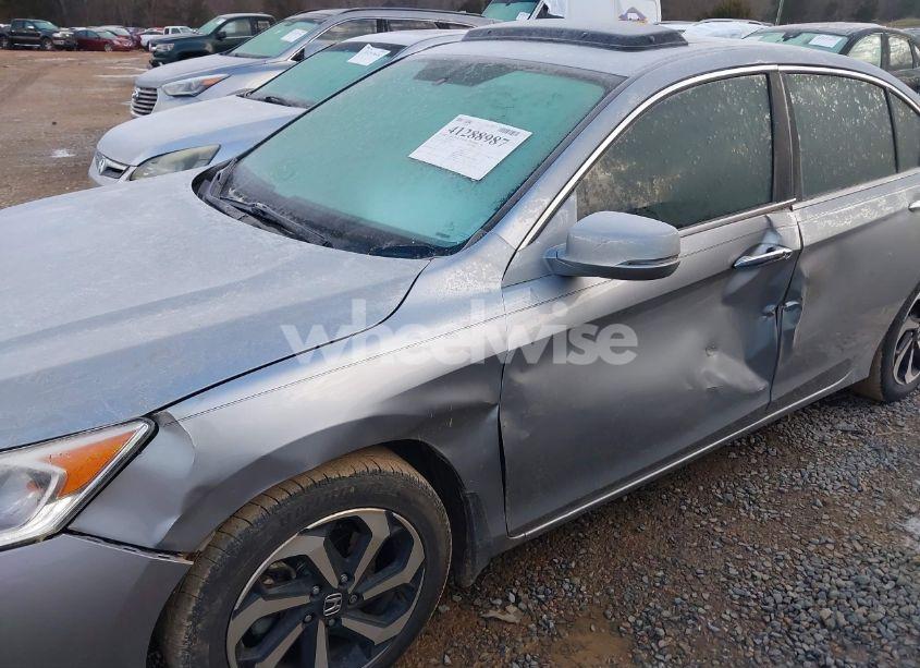 Photo 6 of 2016 Honda Accord EX-L (VIN 1HGCR2F84GA133913)