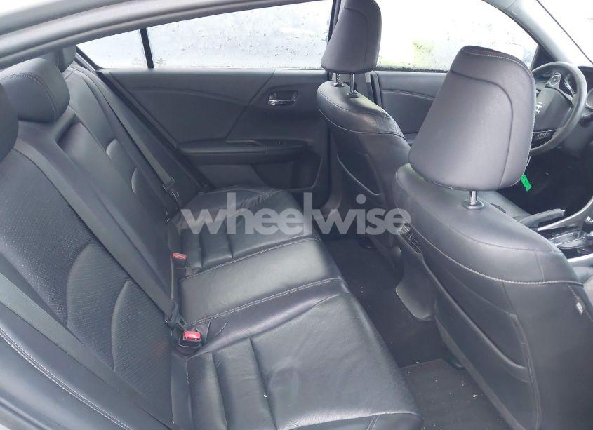 Photo 8 of 2016 Honda Accord EX-L (VIN 1HGCR2F84GA133913)