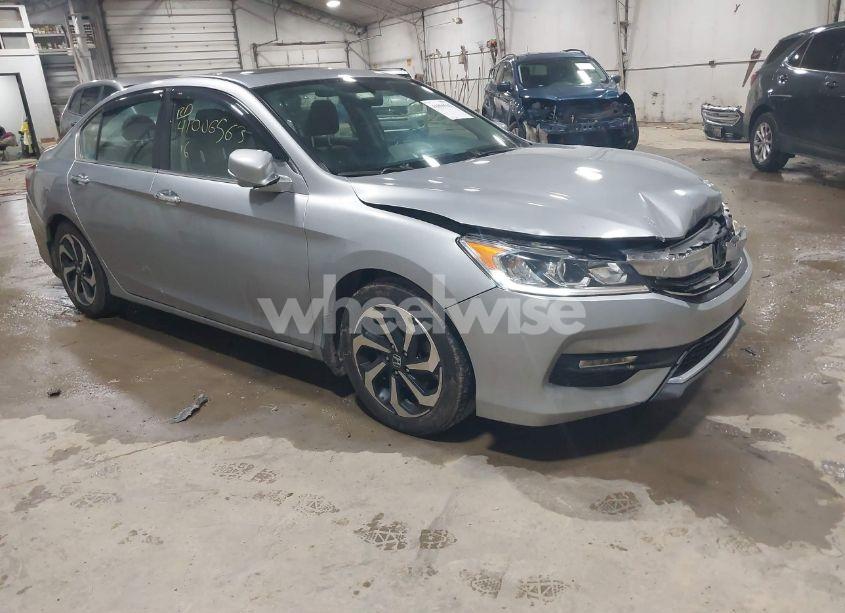 2016 Honda Accord EX-L (VIN 1HGCR2F84GA134415) main photo