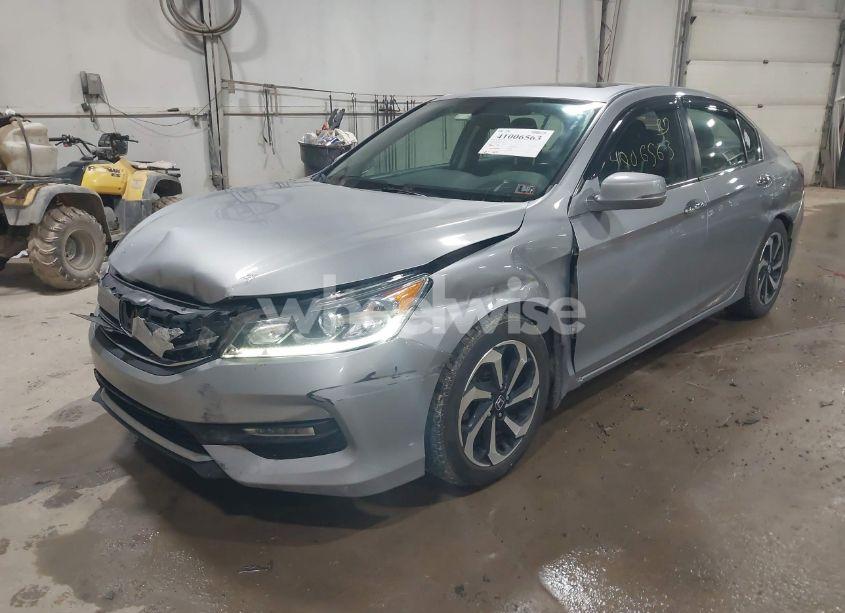 Photo 2 of 2016 Honda Accord EX-L (VIN 1HGCR2F84GA134415)