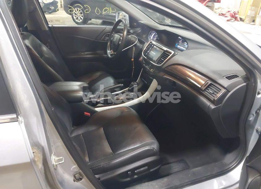 Photo 5 of 2016 Honda Accord EX-L (VIN 1HGCR2F84GA134415)