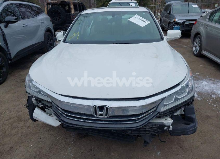 Photo 13 of 2016 Honda Accord EX-L (VIN 1HGCR2F84GA168029)