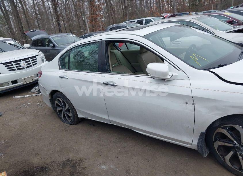 Photo 14 of 2016 Honda Accord EX-L (VIN 1HGCR2F84GA168029)