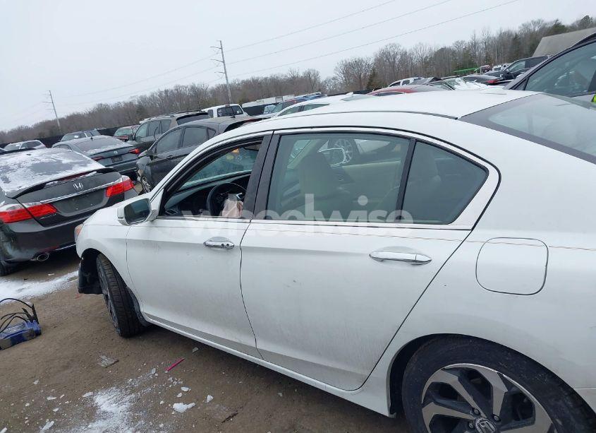 Photo 15 of 2016 Honda Accord EX-L (VIN 1HGCR2F84GA168029)