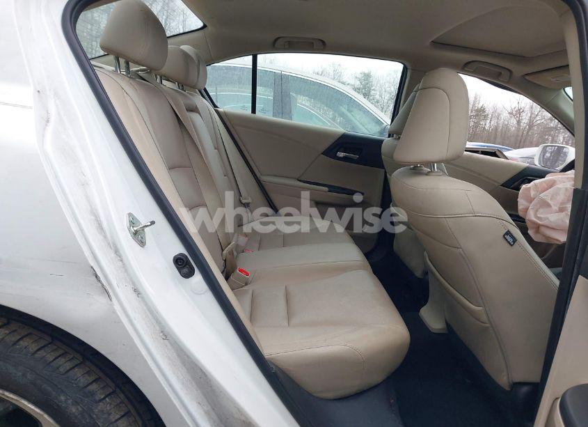 Photo 8 of 2016 Honda Accord EX-L (VIN 1HGCR2F84GA168029)