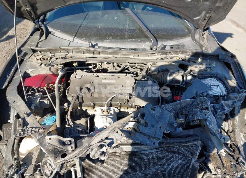 Photo 10 of 2016 Honda Accord EX-L (VIN 1HGCR2F84GA248074)