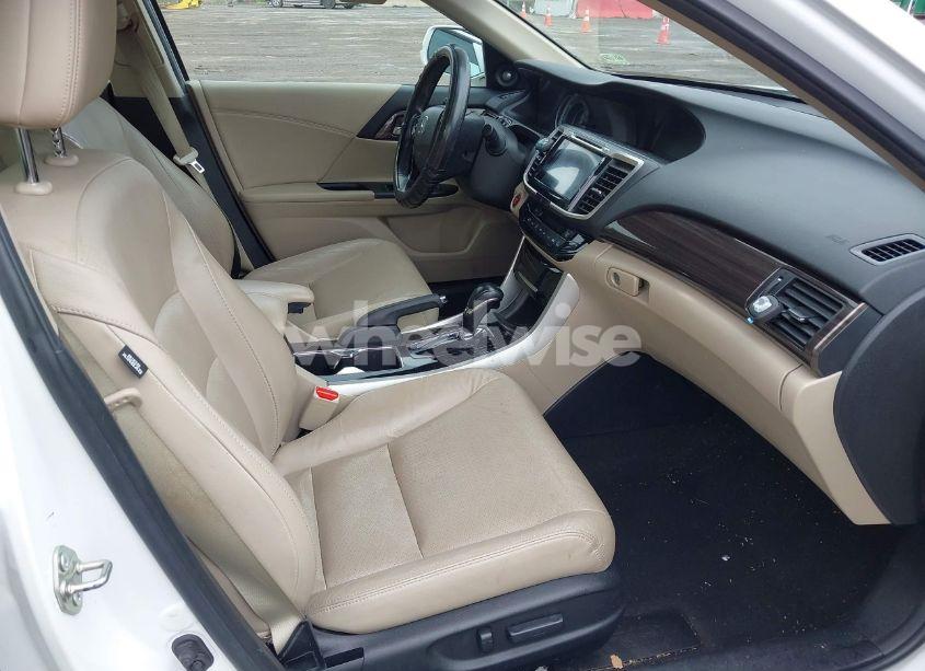 Photo 5 of 2017 Honda Accord EX-L (VIN 1HGCR2F84HA005866)