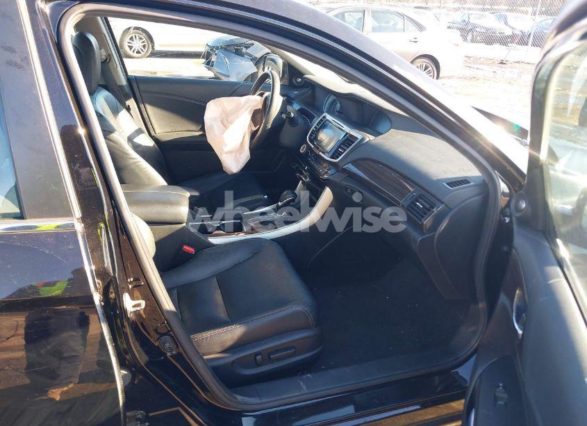 Photo 5 of 2017 Honda Accord EX-L (VIN 1HGCR2F84HA008962)