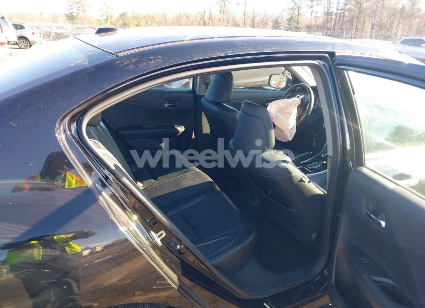 Photo 8 of 2017 Honda Accord EX-L (VIN 1HGCR2F84HA008962)