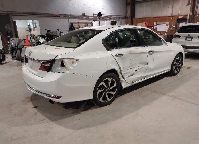 Photo 4 of 2017 Honda Accord EX-L (VIN 1HGCR2F84HA116143)