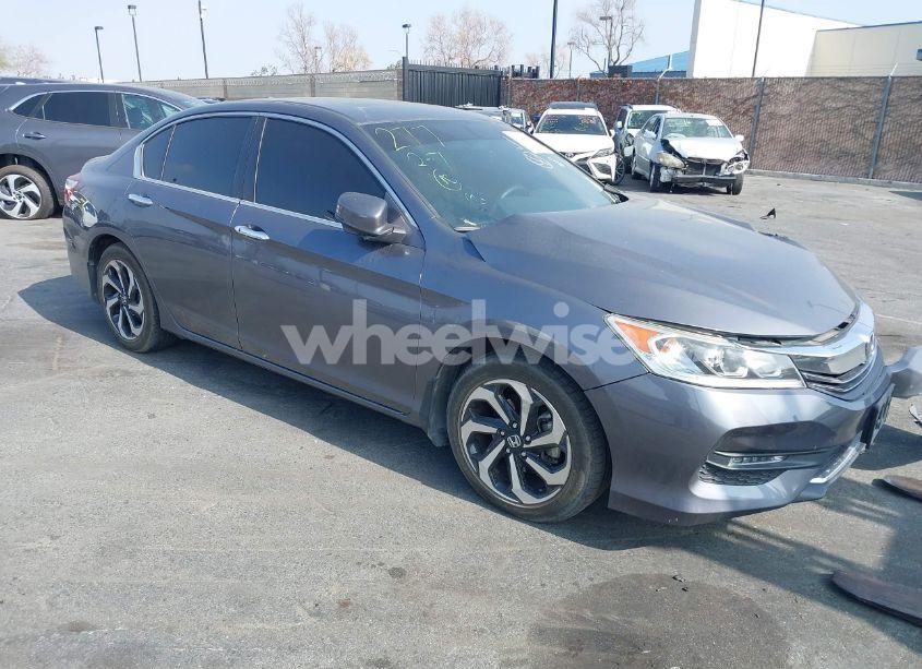 2017 Honda Accord EX-L (VIN 1HGCR2F84HA136649) main photo