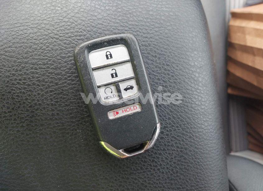 Photo 11 of 2017 Honda Accord EX-L (VIN 1HGCR2F84HA207946)