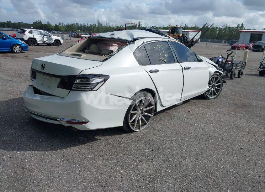 Photo 4 of 2017 Honda Accord EX-L (VIN 1HGCR2F84HA207946)