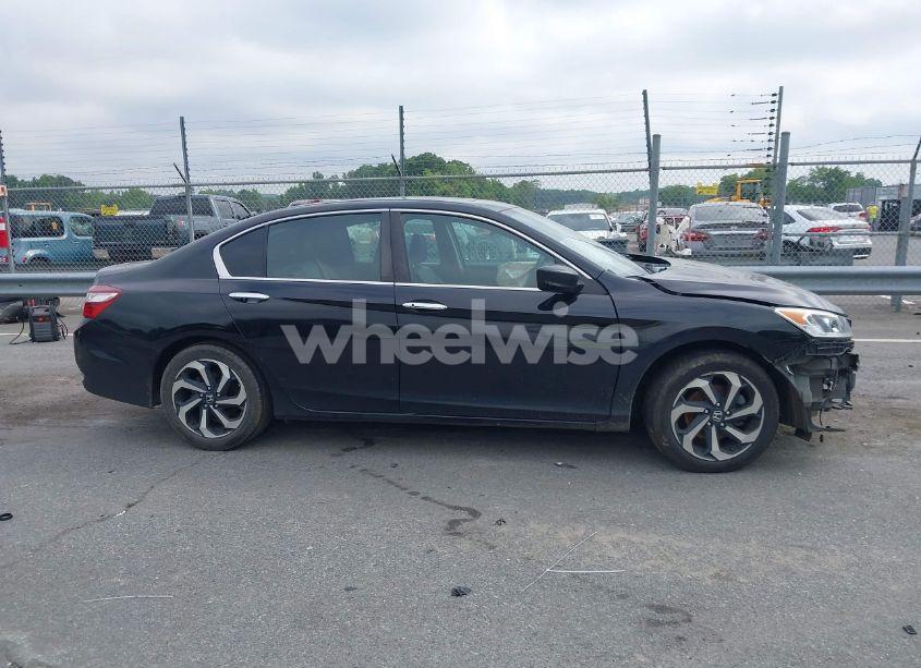 Photo 13 of 2017 Honda Accord EX-L (VIN 1HGCR2F84HA250845)