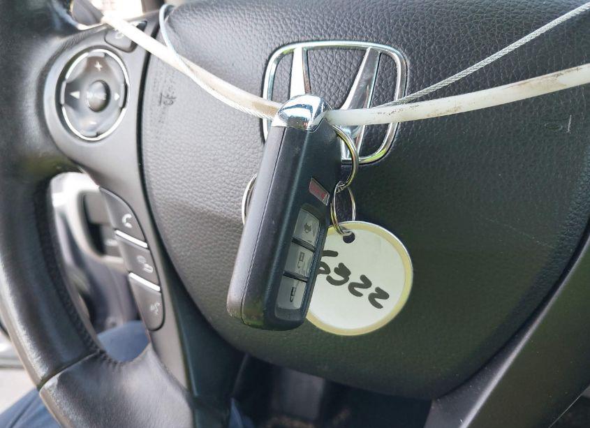 Photo 11 of 2013 Honda Accord EX-L (VIN 1HGCR2F85DA001822)