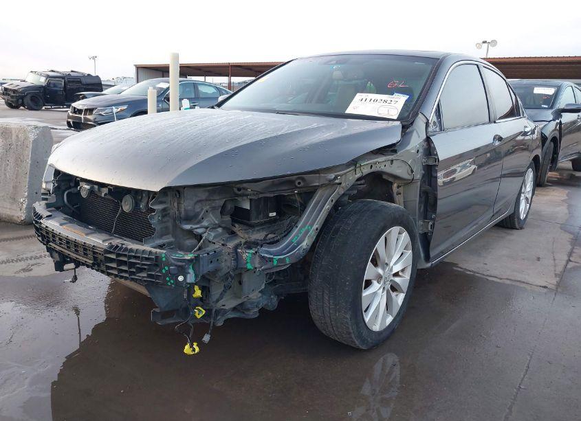 Photo 2 of 2013 Honda Accord EX-L (VIN 1HGCR2F85DA001822)