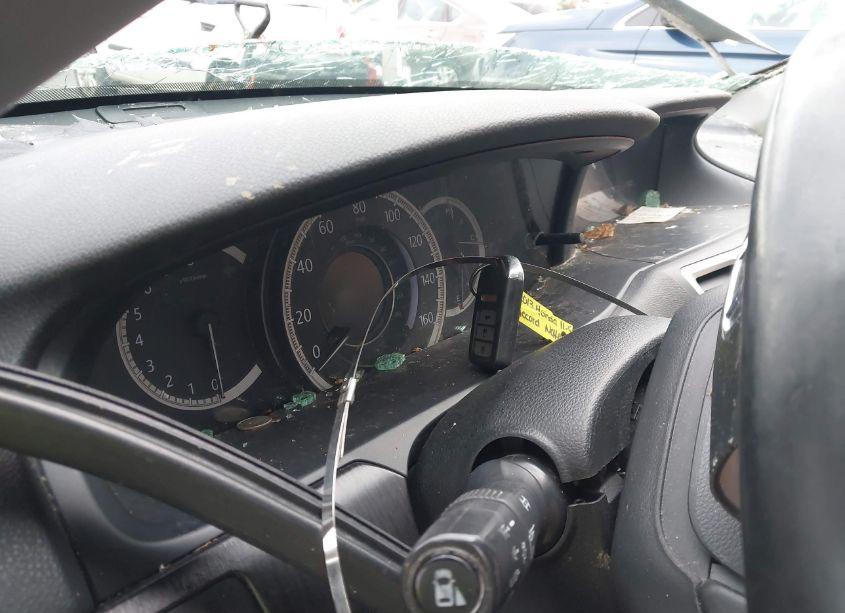 Photo 11 of 2013 Honda Accord EX-L (VIN 1HGCR2F85DA014991)