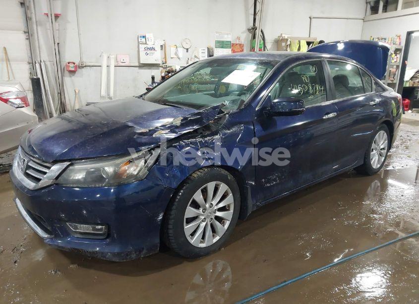 Photo 2 of 2013 Honda Accord EX-L (VIN 1HGCR2F85DA025893)