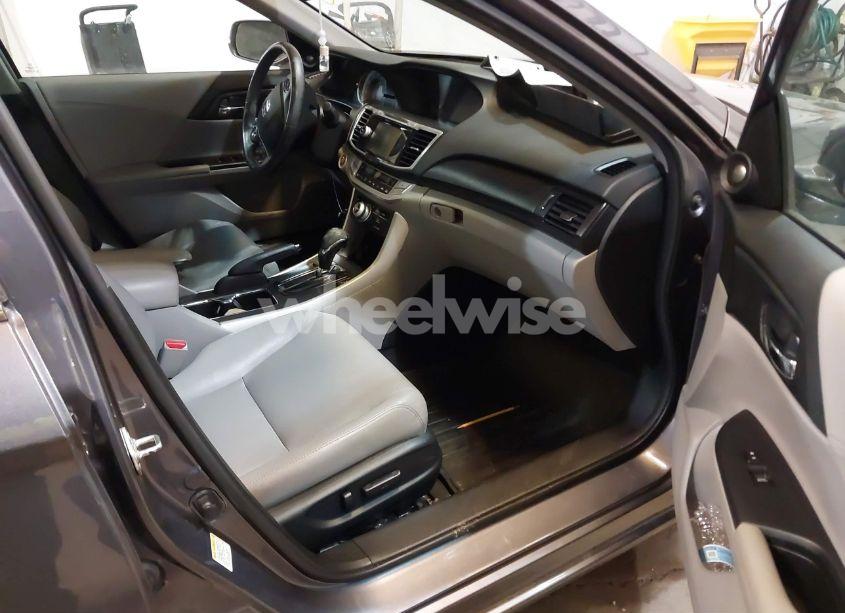 Photo 5 of 2013 Honda Accord EX-L (VIN 1HGCR2F85DA037543)