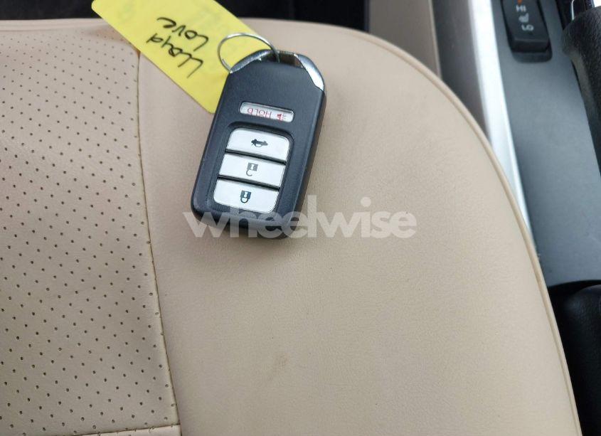 Photo 11 of 2013 Honda Accord EX-L (VIN 1HGCR2F85DA110863)