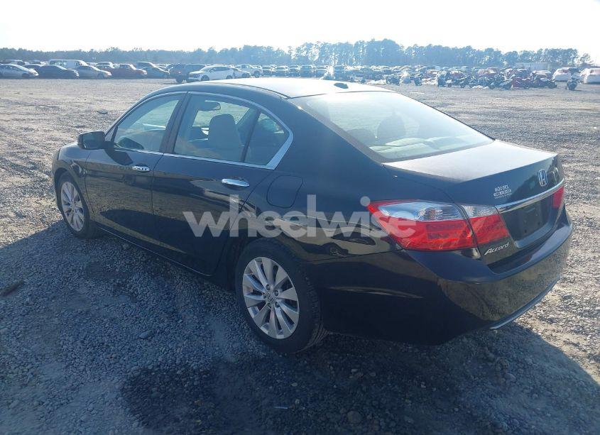 Photo 3 of 2013 Honda Accord EX-L (VIN 1HGCR2F85DA147590)
