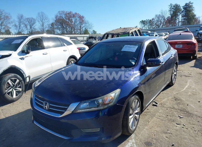 Photo 2 of 2013 Honda Accord EX-L (VIN 1HGCR2F85DA270323)