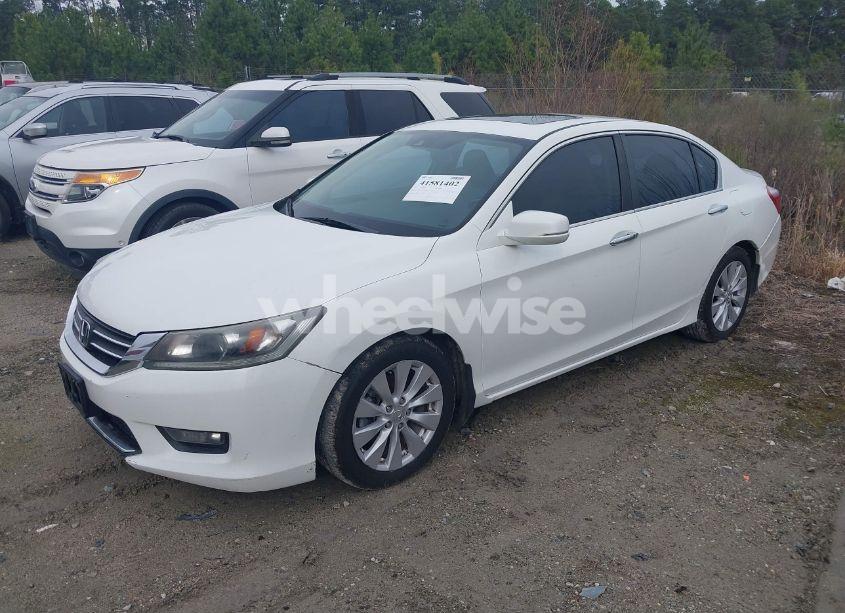 Photo 2 of 2014 Honda Accord EX-L (VIN 1HGCR2F85EA034479)