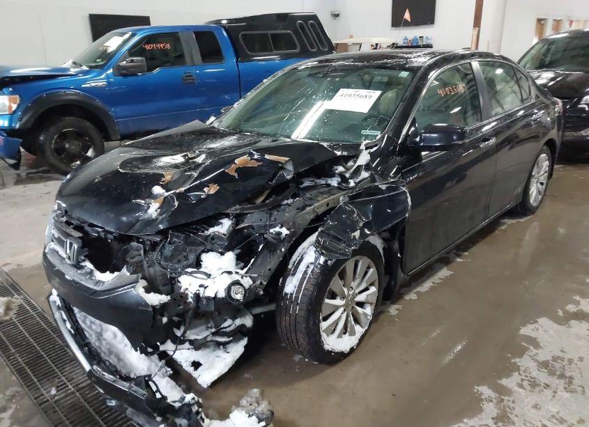 Photo 2 of 2014 Honda Accord EX-L (VIN 1HGCR2F85EA094309)