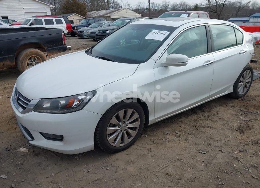 Photo 2 of 2014 Honda Accord EX-L (VIN 1HGCR2F85EA112582)