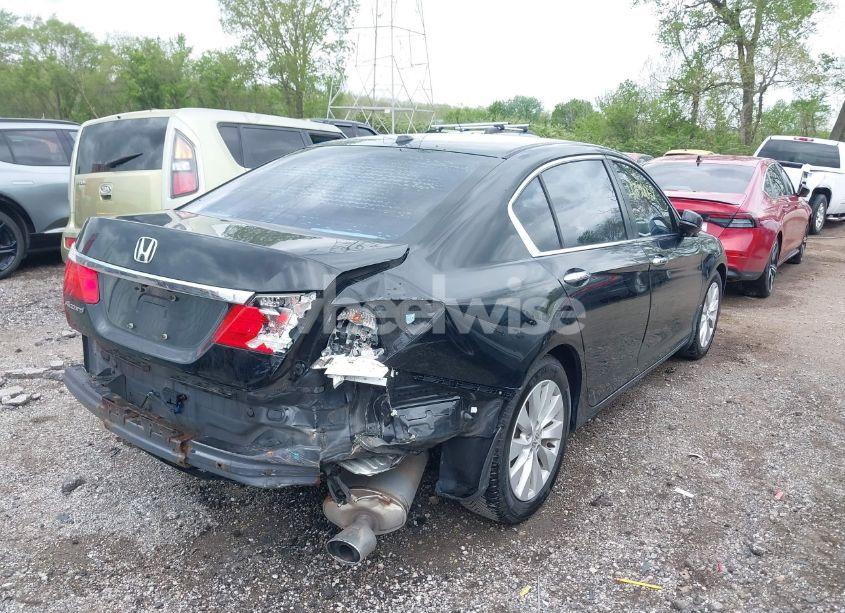 Photo 6 of 2015 Honda Accord EX-L (VIN 1HGCR2F85FA008255)