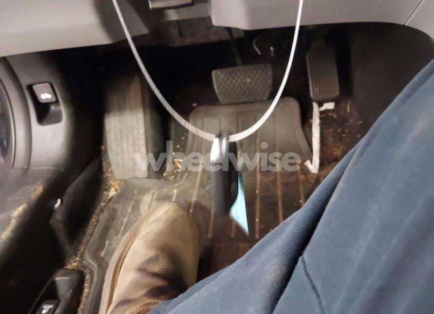 Photo 11 of 2015 Honda Accord EX-L (VIN 1HGCR2F85FA085241)