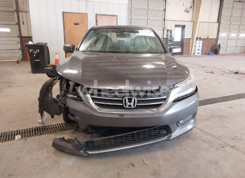Photo 13 of 2015 Honda Accord EX-L (VIN 1HGCR2F85FA085241)