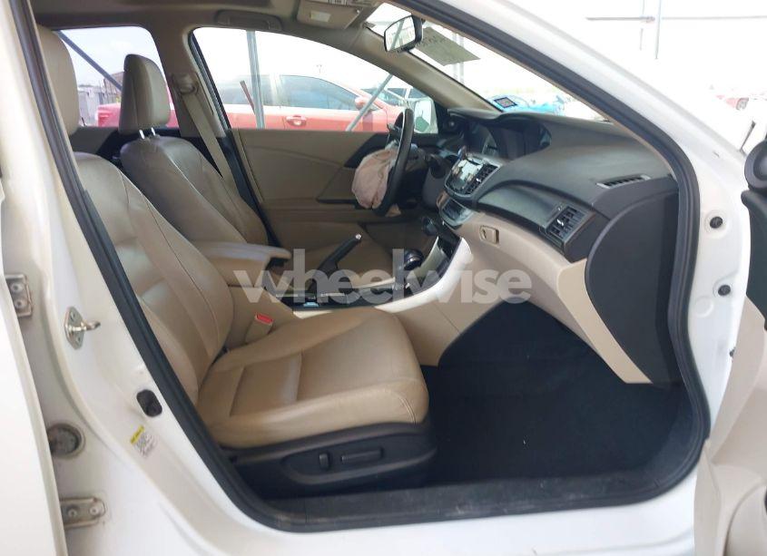 Photo 5 of 2015 Honda Accord EX-L (VIN 1HGCR2F85FA120277)