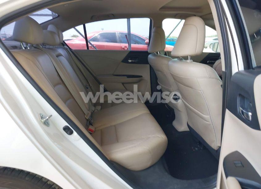 Photo 8 of 2015 Honda Accord EX-L (VIN 1HGCR2F85FA120277)