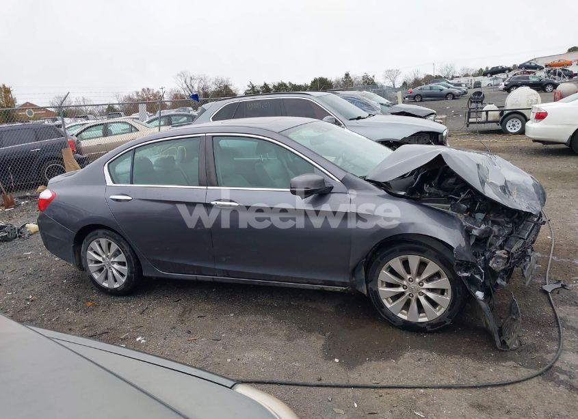 Photo 14 of 2015 Honda Accord EX-L (VIN 1HGCR2F85FA135510)
