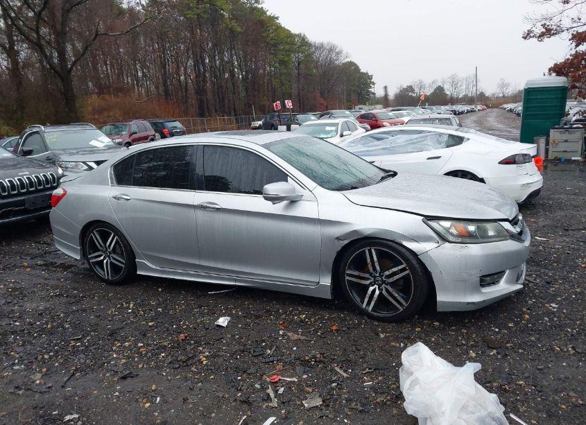 Photo 13 of 2015 Honda Accord EX-L (VIN 1HGCR2F85FA196176)
