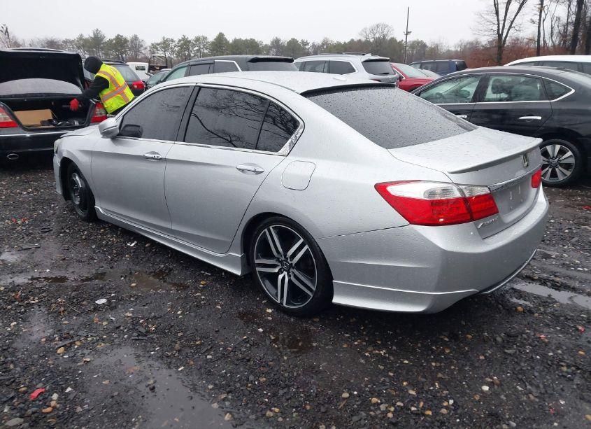 Photo 3 of 2015 Honda Accord EX-L (VIN 1HGCR2F85FA196176)