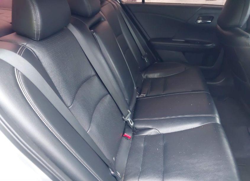 Photo 8 of 2015 Honda Accord EX-L (VIN 1HGCR2F85FA196176)