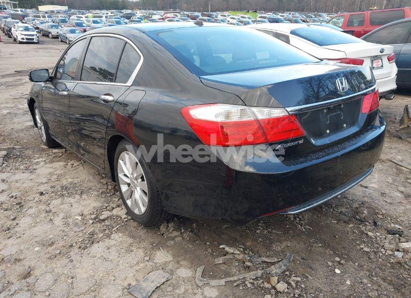 Photo 3 of 2015 Honda Accord EX-L (VIN 1HGCR2F85FA264668)