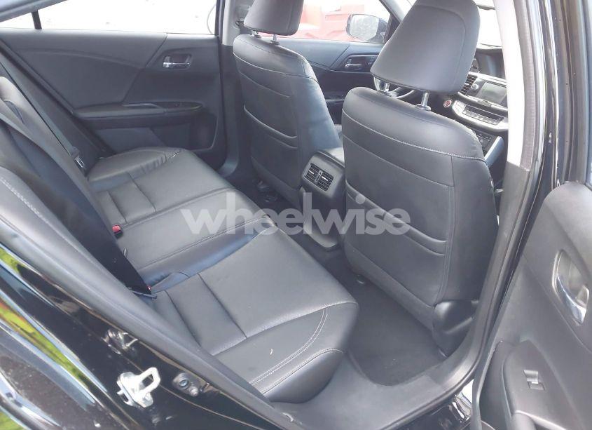 Photo 8 of 2015 Honda Accord EX-L (VIN 1HGCR2F85FA264668)