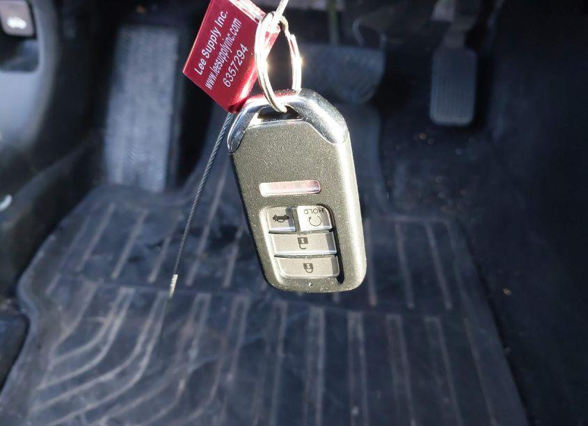 Photo 11 of 2016 Honda Accord EX-L (VIN 1HGCR2F85GA000867)