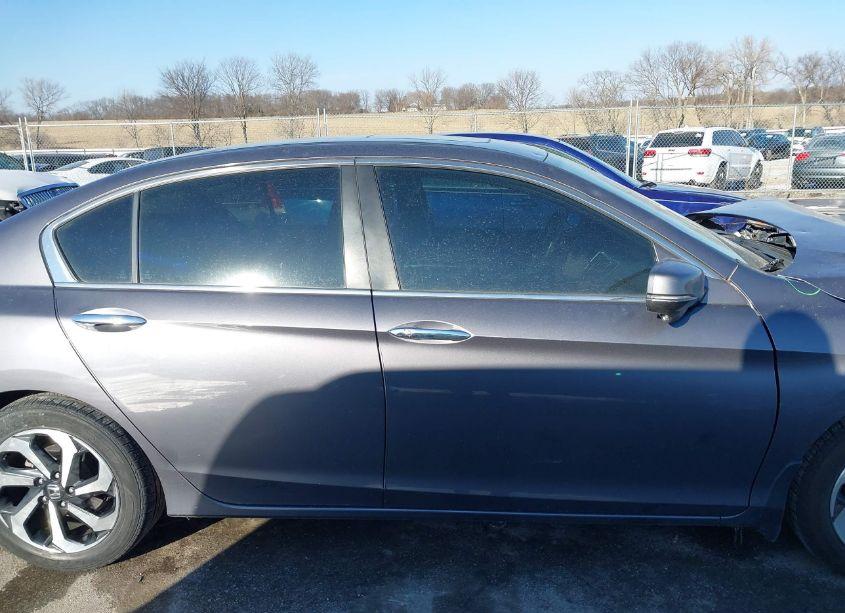 Photo 13 of 2016 Honda Accord EX-L (VIN 1HGCR2F85GA000867)