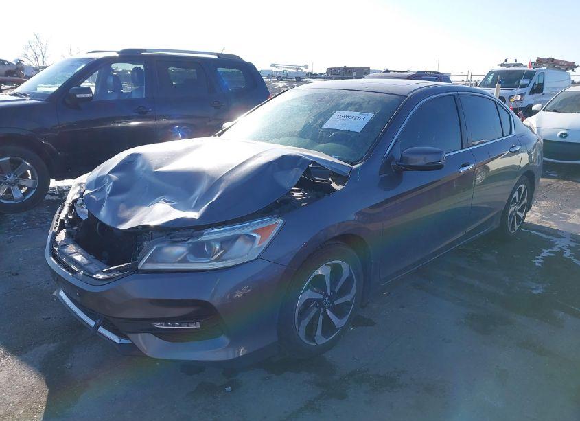 Photo 2 of 2016 Honda Accord EX-L (VIN 1HGCR2F85GA000867)