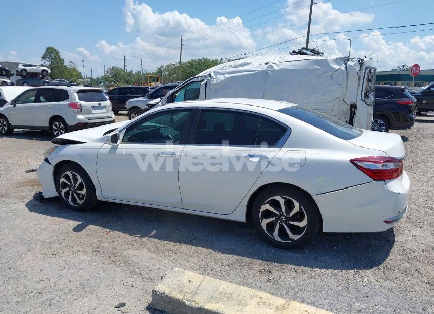 Photo 15 of 2016 Honda Accord EX-L (VIN 1HGCR2F85GA011920)