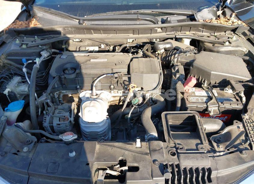 Photo 10 of 2016 Honda Accord EX-L (VIN 1HGCR2F85GA173921)