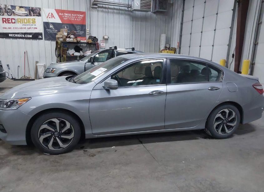 Photo 14 of 2017 Honda Accord EX-L (VIN 1HGCR2F85HA071715)