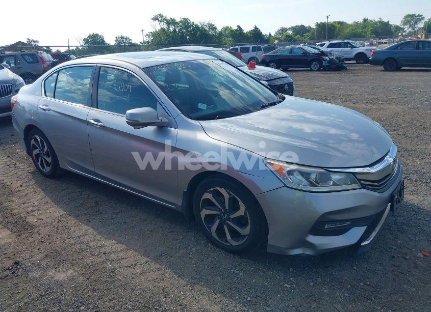 2017 Honda Accord EX-L (VIN 1HGCR2F85HA154609) main photo