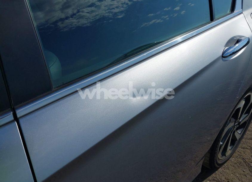 Photo 17 of 2017 Honda Accord EX-L (VIN 1HGCR2F85HA154609)